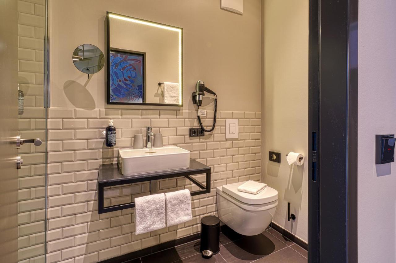 Vienna House Easy By Wyndham Bonn City Extérieur photo